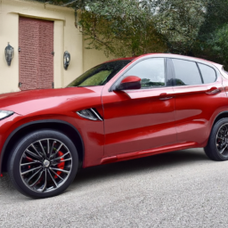 Car model: 2017 Alfa Romeo Stelvio
