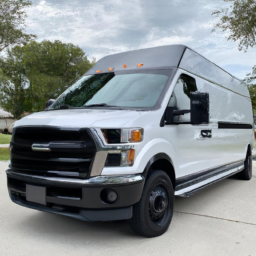 Car model: 2021 Ford E-350