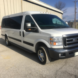 Car model: 2022 Ford E-350