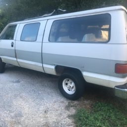 Car model: 1996 GMC Savana Passenger