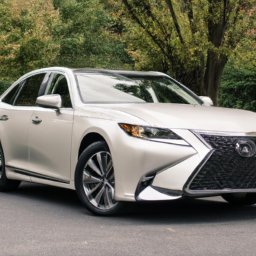Car model: 2017 Lexus GS450h