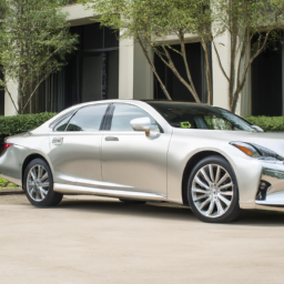 Car model: 2016 Lexus LS600h