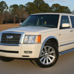 Car model: 2004 Lincoln Navigator