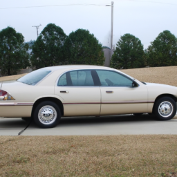 Car model: 2003 Mercury Grand Marquis