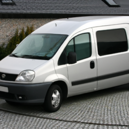 Car model: 2011 Opel Vivaro