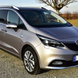 Car model: 2017 Opel Zafira Tourer
