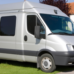Car model: 2006 Renault Master