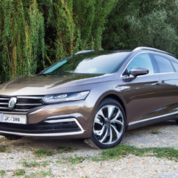 Car model: 2016 Renault Talisman