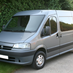 Car model: 2005 Renault Trafic