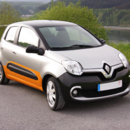 Car model: 2012 Renault Twingo