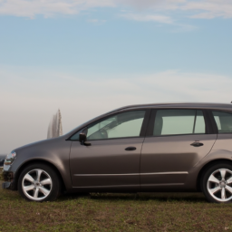 Car model: 2012 Škoda Roomster