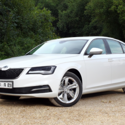 Car model: 2013 Škoda Superb