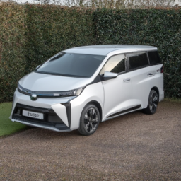 Car model: 2020 Toyota Proace Verso EV
