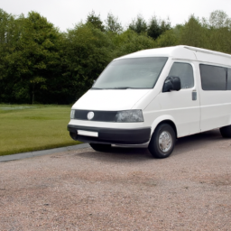 Car model: 2010 Volkswagen Transporter