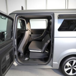 Car model: 2020 Volkswagen Transporter