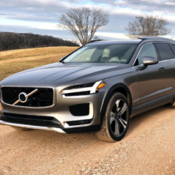 Car model: 2020 Volvo V90 Cross Country